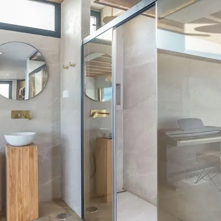 New, Spacious With Amazing Views